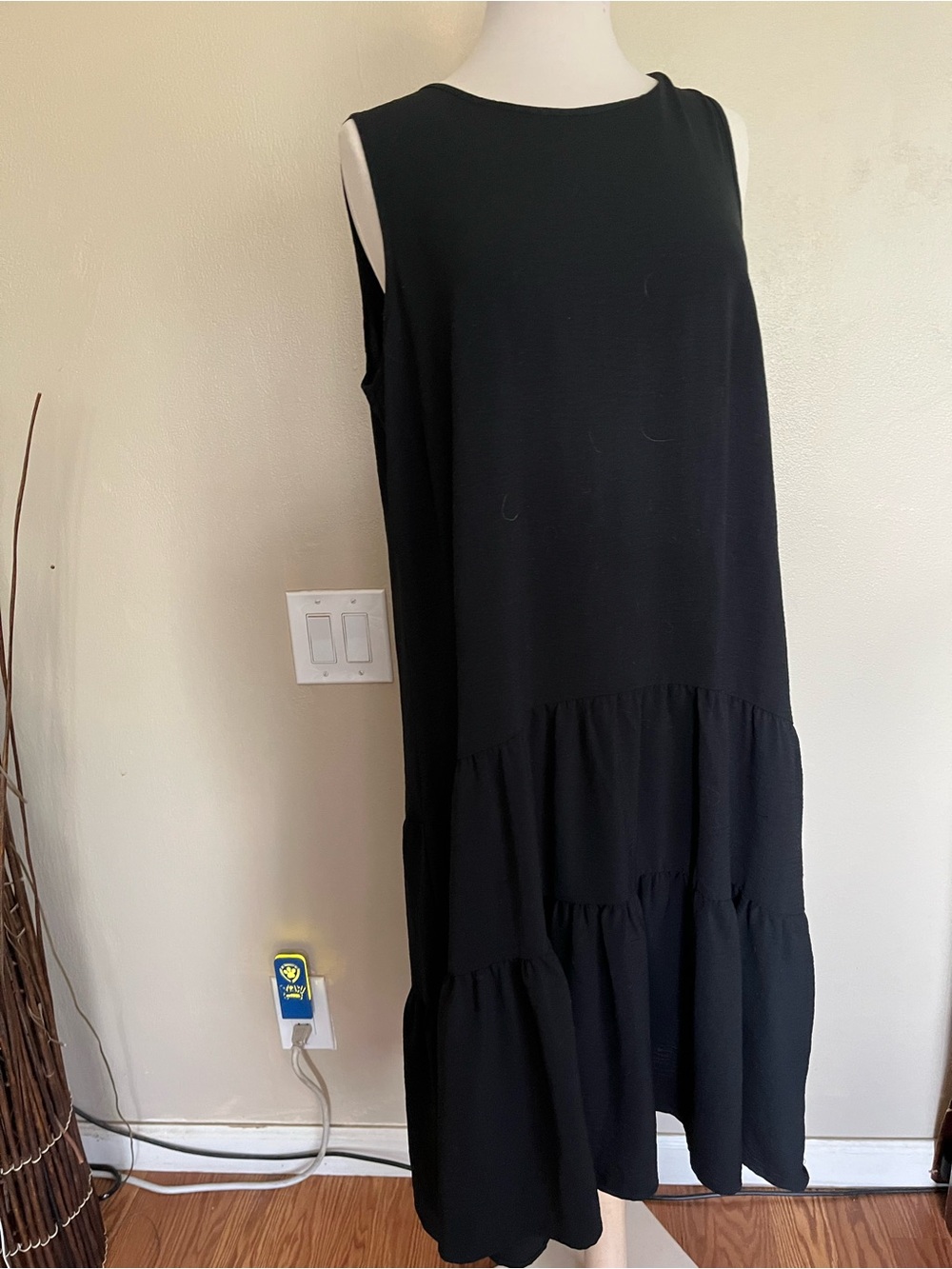 Nicole Miller Black Sleeveless Tiered Maxi Dress